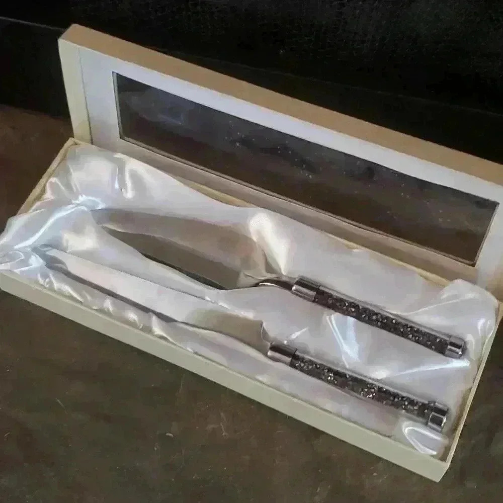 Swarovski cake knife and server set